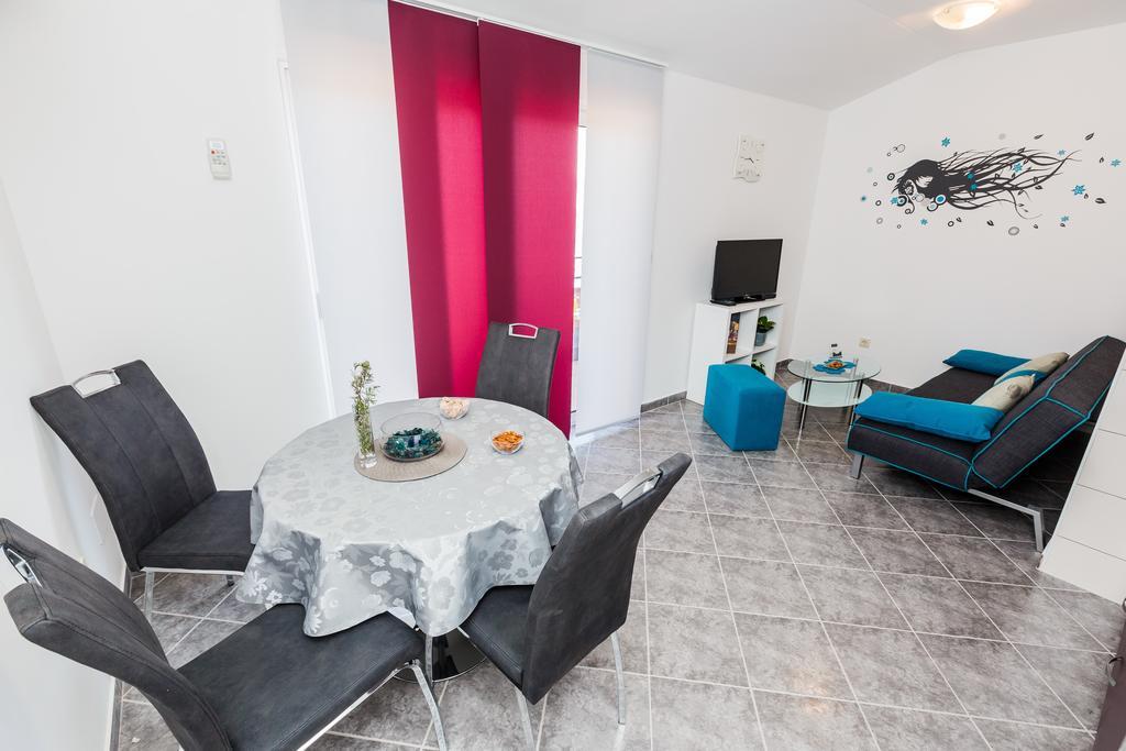 Apartments Viljac Trogir Habitación foto