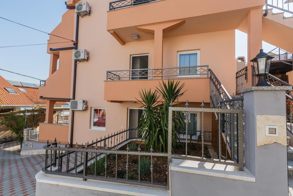 Apartments Viljac Trogir Exterior foto