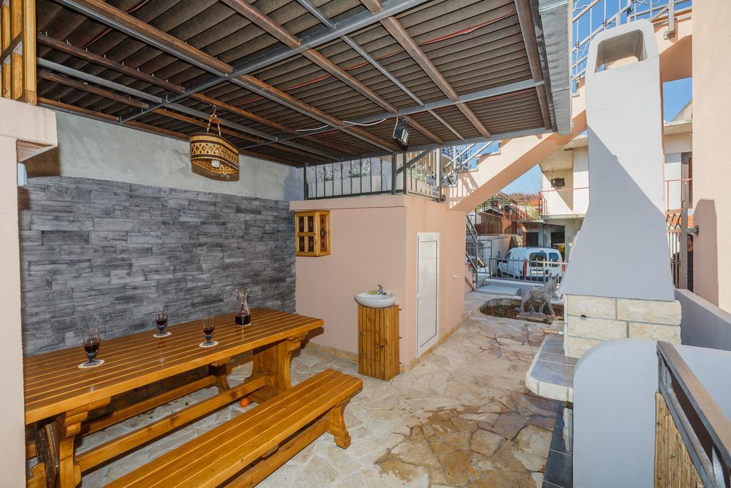 Apartments Viljac Trogir Exterior foto