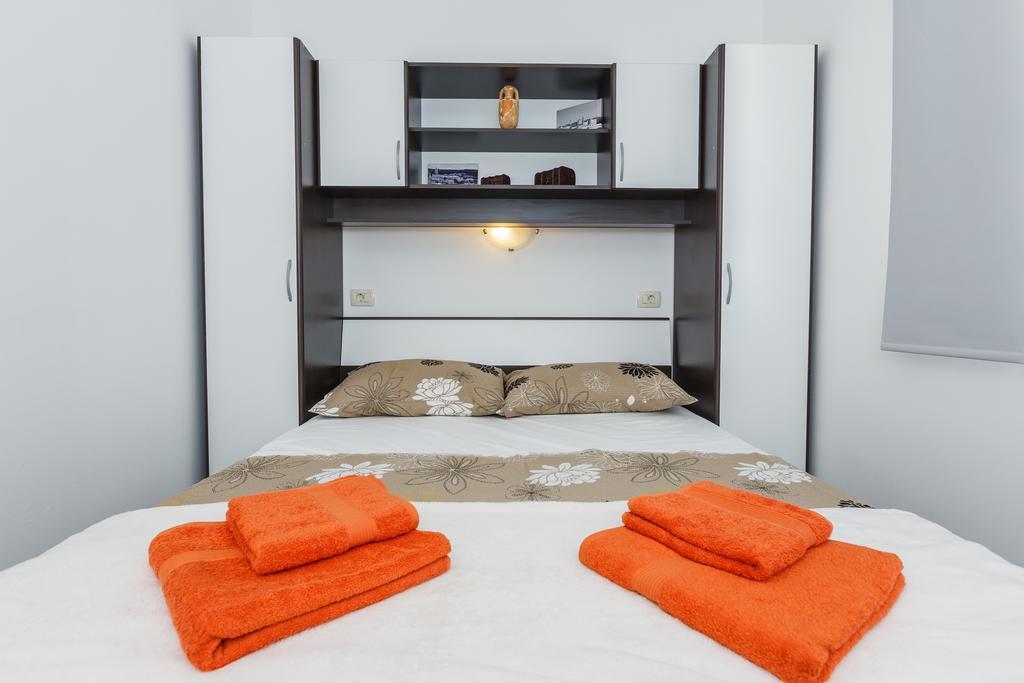 Apartments Viljac Trogir Habitación foto