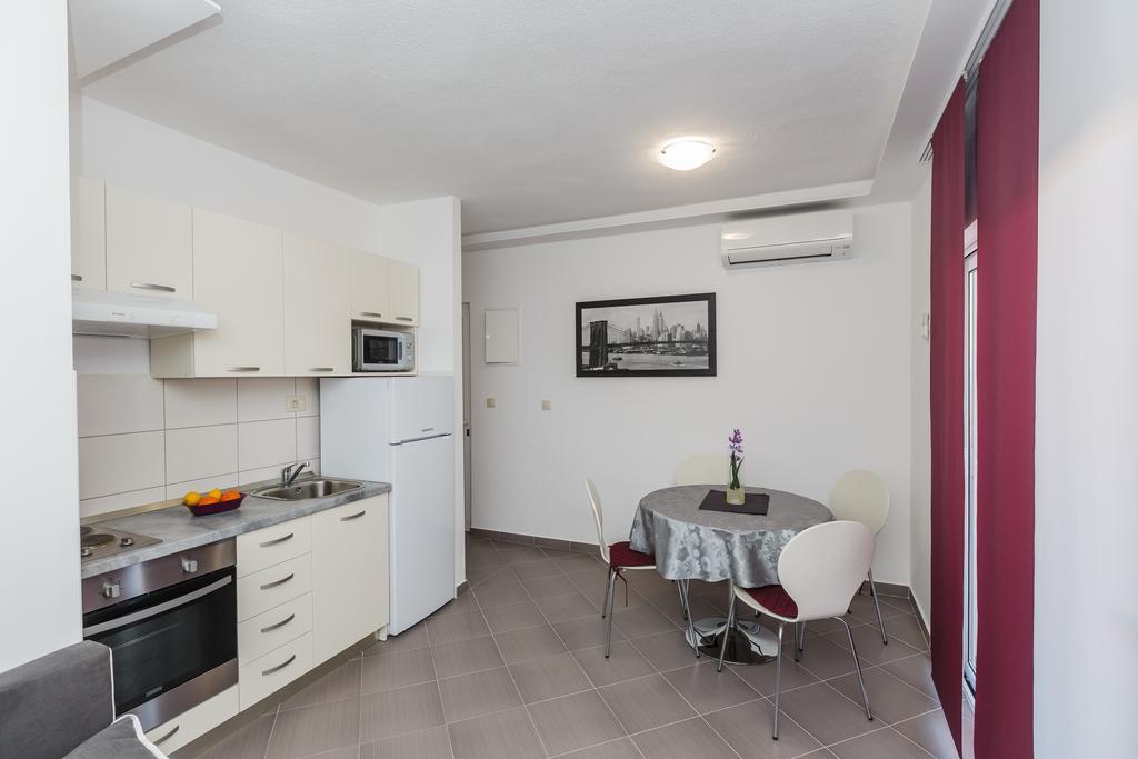 Apartments Viljac Trogir Habitación foto