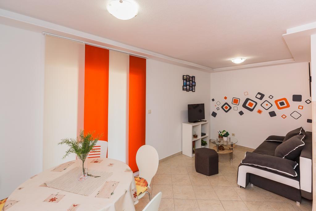 Apartments Viljac Trogir Habitación foto